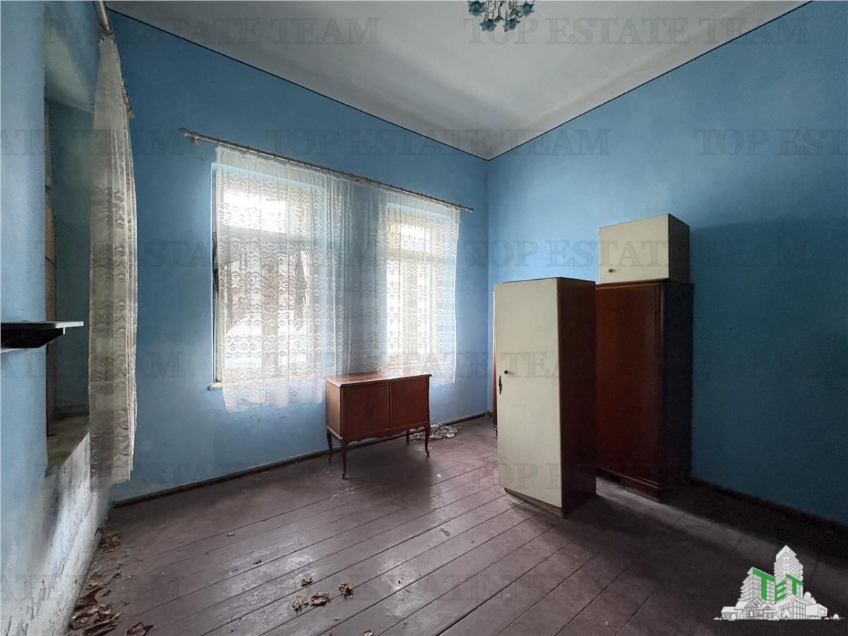 Casa cu farmec istoric, perfecta pentru un proiect de restaurare, zona ICIL, Constanta - foto 9