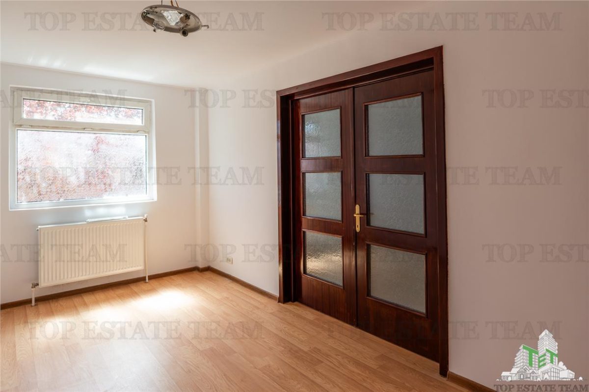 Vila 9 camere ideala pentru firme/cazare muncitori langa Lacul Morii - foto 15