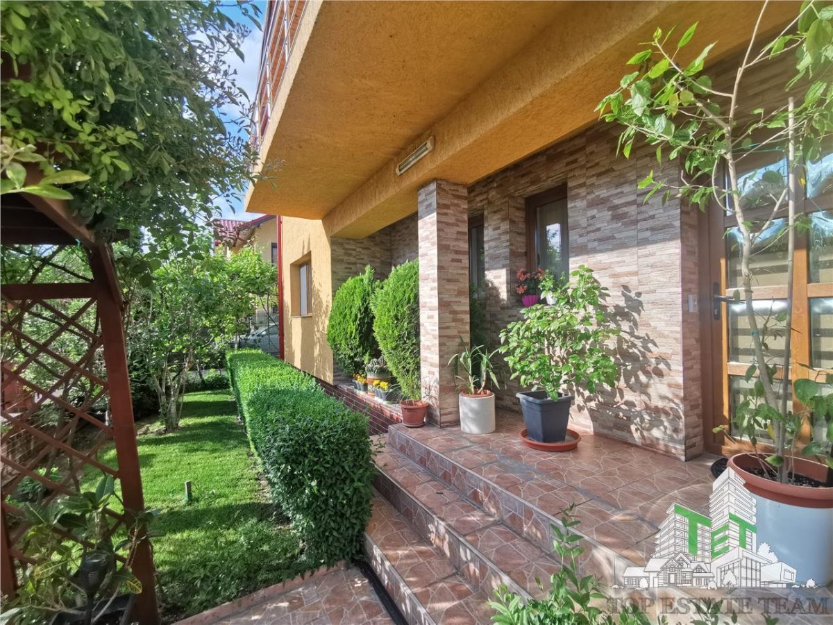 Vila lux 5 camere cu gradina superba centru Domnesti - foto 19