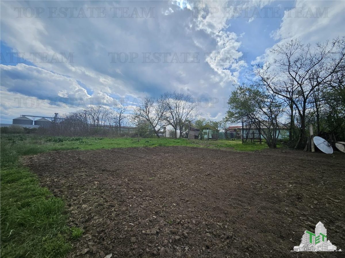 TEREN 3846 M TOPRAISAR - 