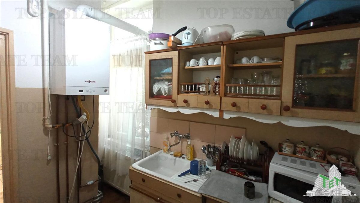 Casa de vanzare in zona Mantuleasa - foto 12