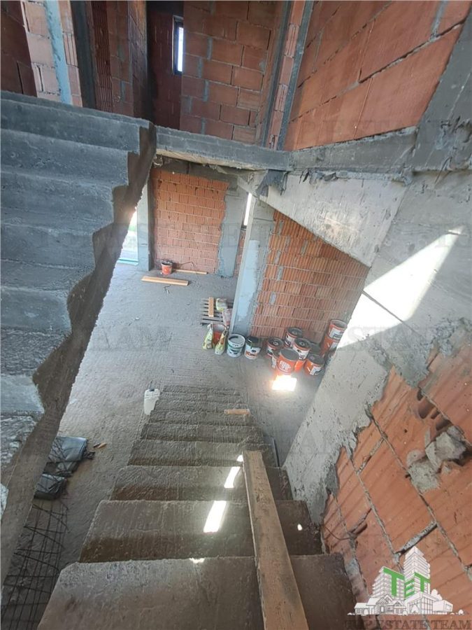 Vanzare Vila Tudor P+1+ casa parter /curte 1000 mp - foto 24