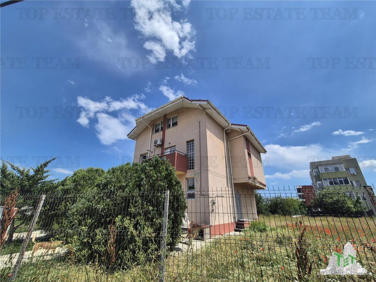 OPORTUNITATE INVESTITIE VILA CU 3000 MP PALAZU MARE - foto 16