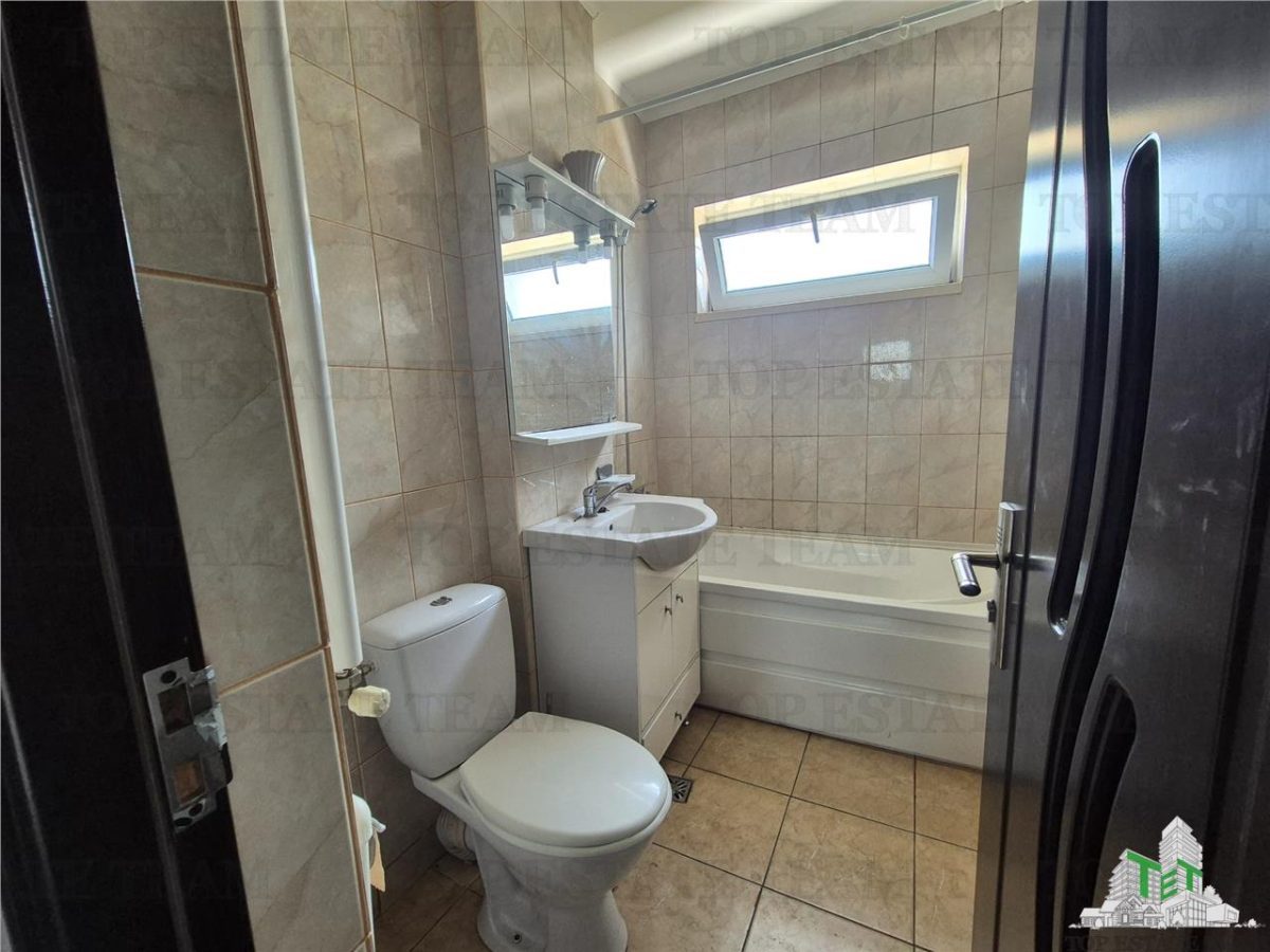 OPORTUNITATE INVESTITIE VILA CU 3000 MP PALAZU MARE - foto 5