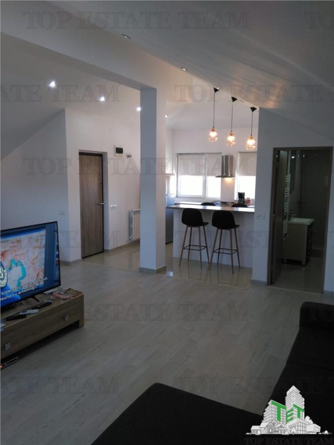 OPORTUNITATE INVESTITIE VILA CU 3000 MP PALAZU MARE - foto 7