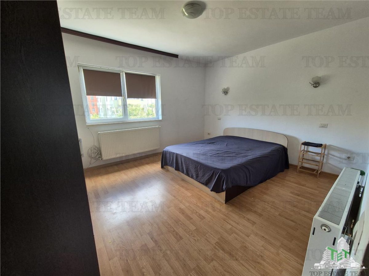 OPORTUNITATE INVESTITIE VILA CU 3000 MP PALAZU MARE - foto 8