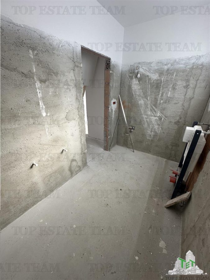 Vila cocheta cu 3 camere, dormitor matrimonall,  incalzire in pardoseala, terasa superba, si pod spatios, Calea Bucuresti , 15 minute de  metrou Pacii - foto 12