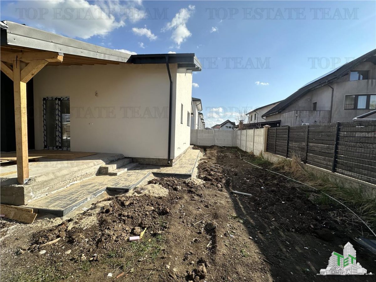 Vila cocheta cu 3 camere, dormitor matrimonall,  incalzire in pardoseala, terasa superba, si pod spatios, Calea Bucuresti , 15 minute de  metrou Pacii - foto 23