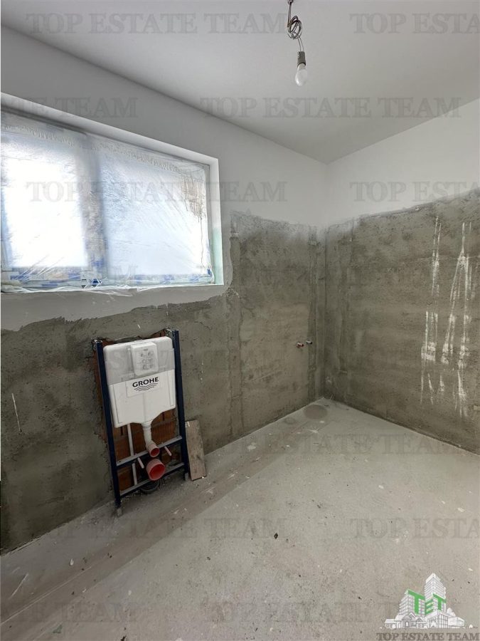 Vila cocheta cu 3 camere, dormitor matrimonall,  incalzire in pardoseala, terasa superba, si pod spatios, Calea Bucuresti , 15 minute de  metrou Pacii - foto 10