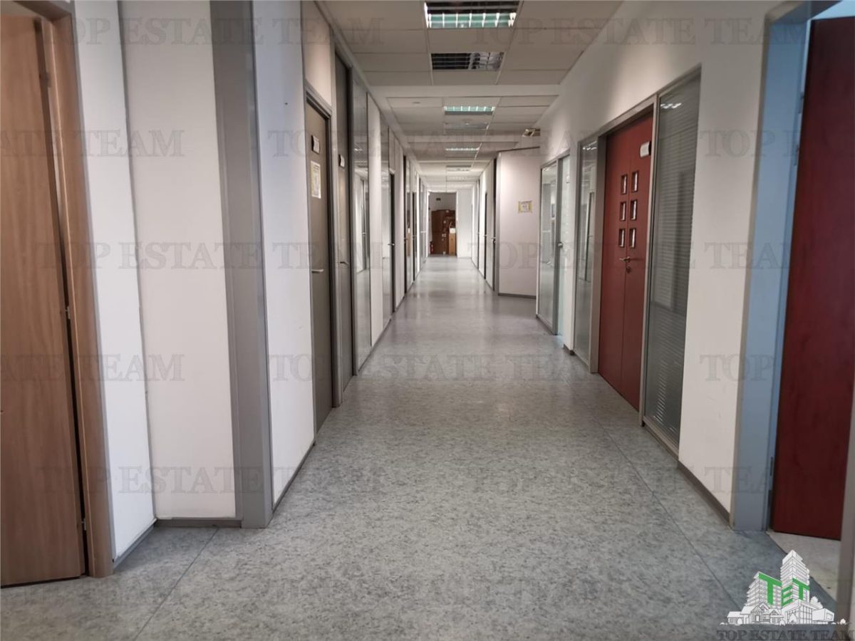 Cladire de birouri in zona zona ultracentrala a capitalei - foto 4