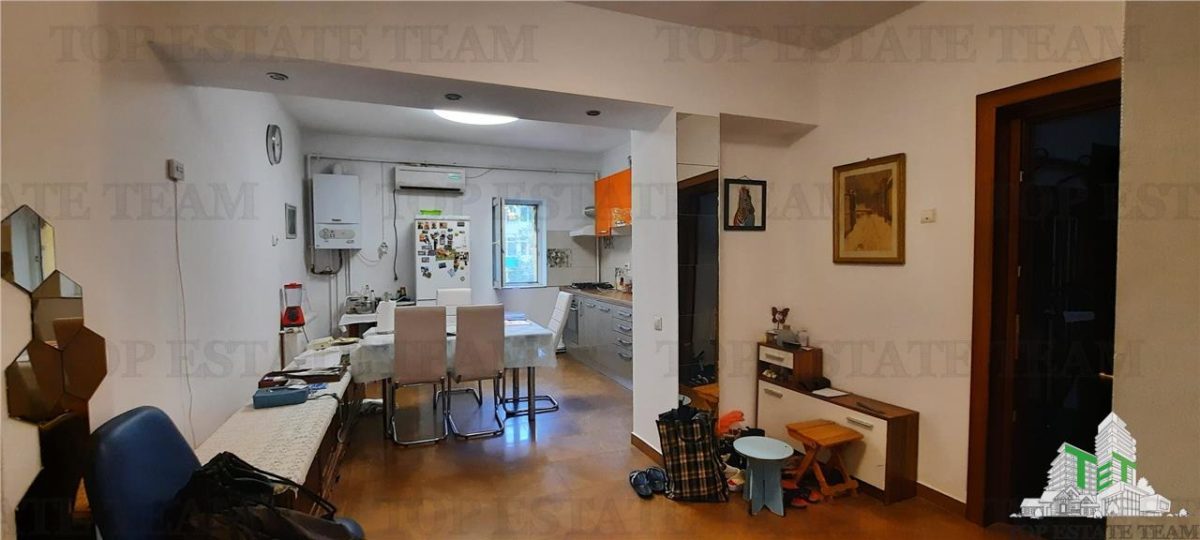 Vanzare apartament 3 camere in Vila Pajura - foto 3