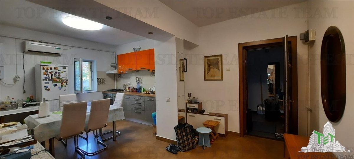 Vanzare apartament 3 camere in Vila Pajura - foto 4