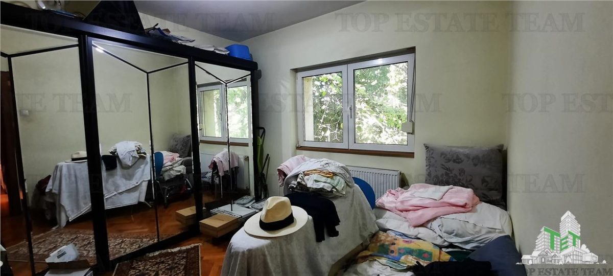 Vanzare apartament 3 camere in Vila Pajura - foto 7