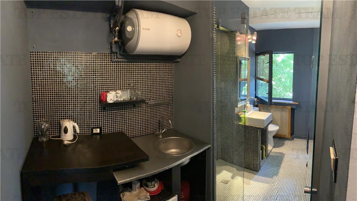 Apartament cu 2 camere de vanzare, Parc Cismigiu, centrala si balcon - foto 6