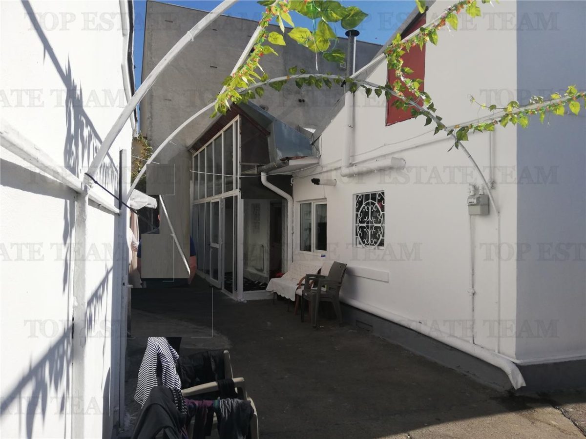 Casa cu teren 300 mp/ dubla deschidere Damaroaia - Bucuresti