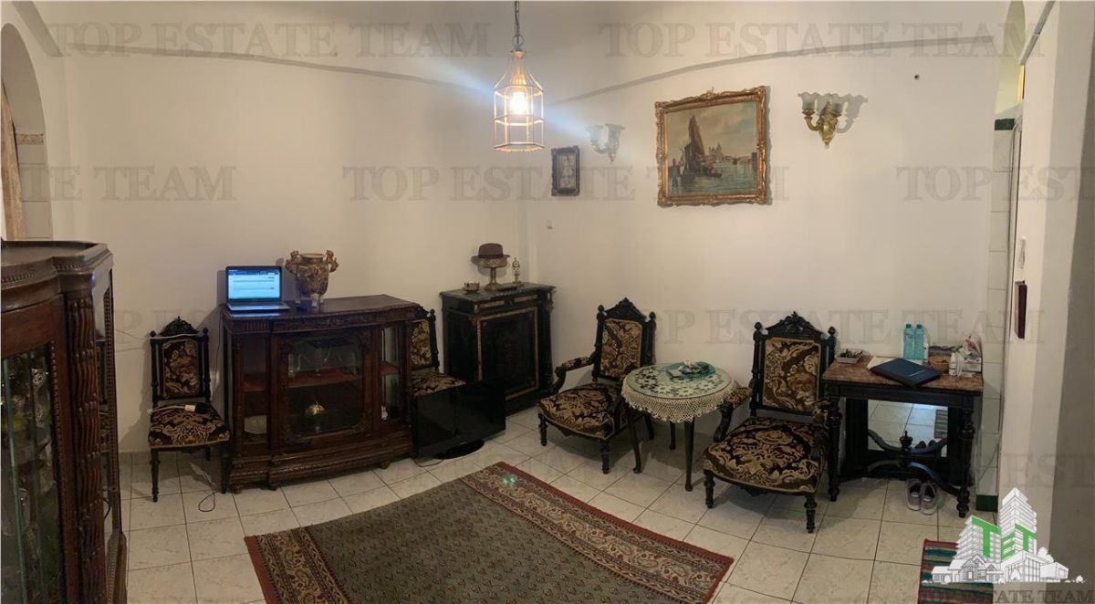 Apartament 4 camere zona Universitate - Bucuresti