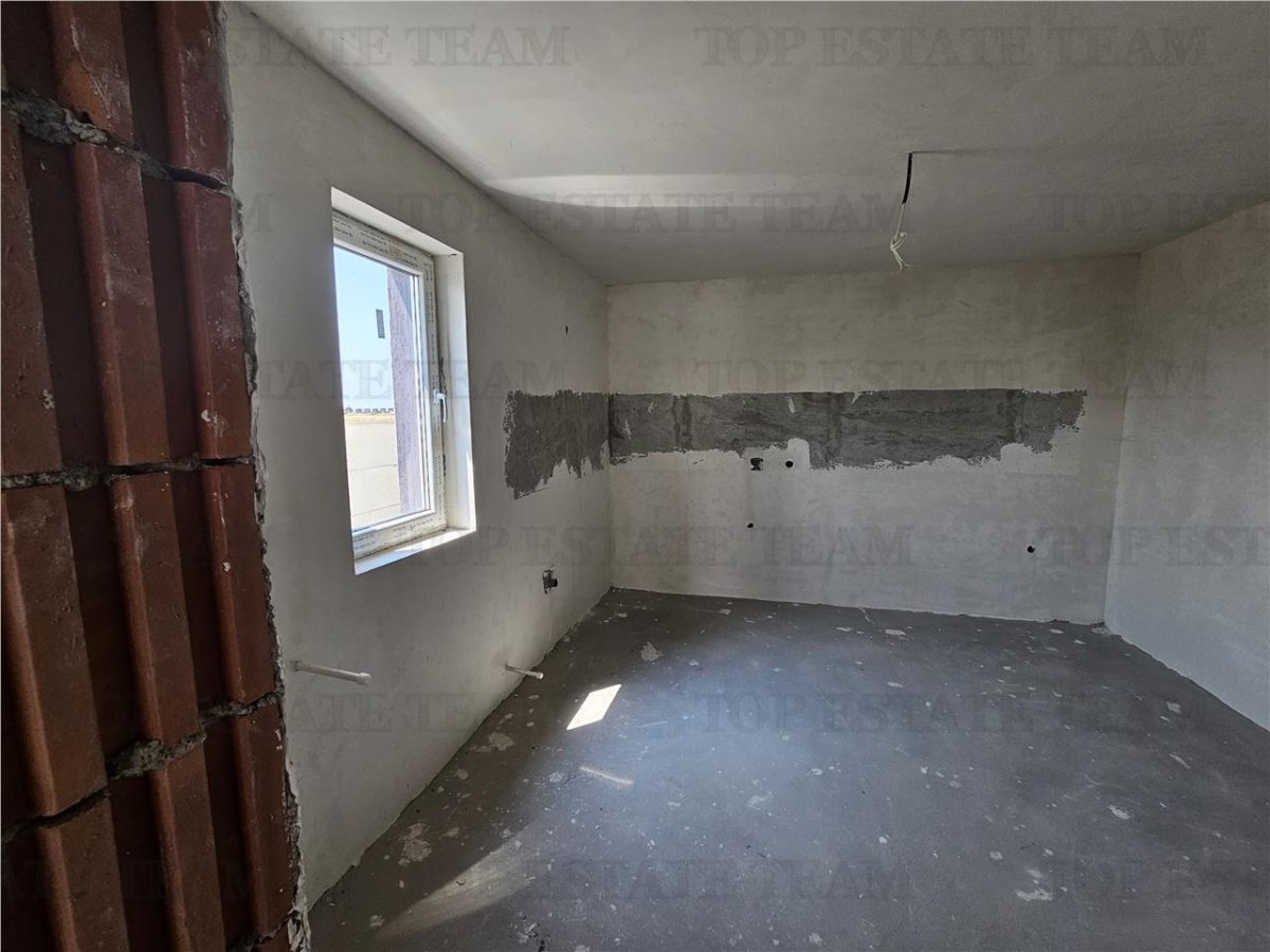 Domnesti/ Vanzare casa duplex stil mediteranean - foto 12