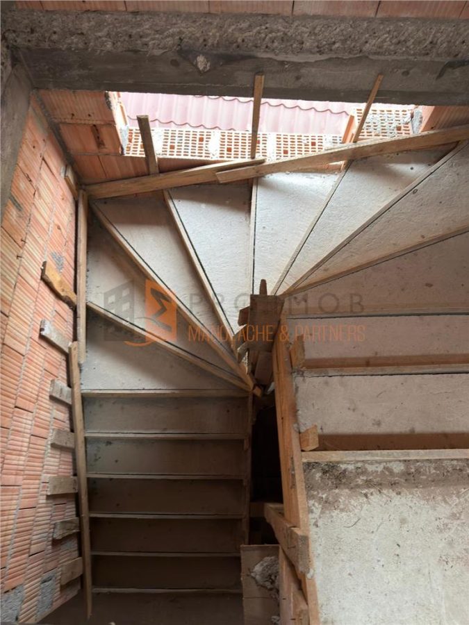 Casa tip P+1+M zona Garii - foto 18