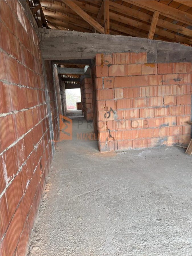 Casa tip P+1+M zona Garii - foto 9