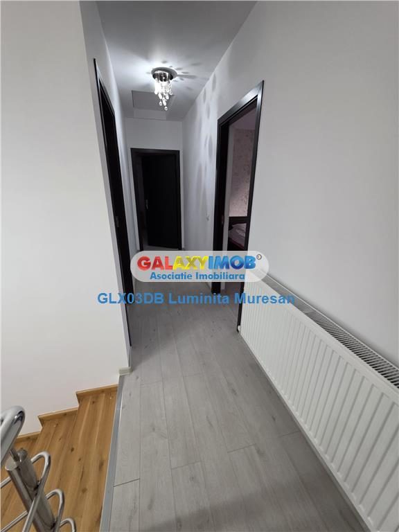 Vanzare casa tip duplex P + 1 Valea Voievozilor Razvad - foto 19