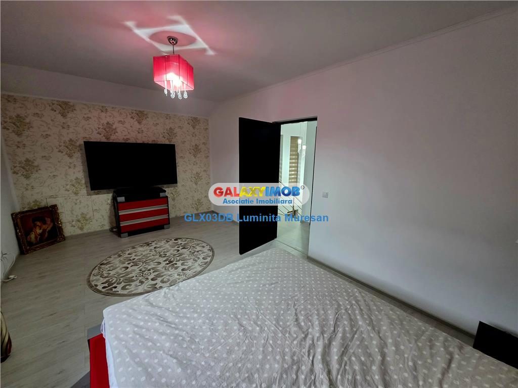 Vanzare casa tip duplex P + 1 Valea Voievozilor Razvad - foto 21