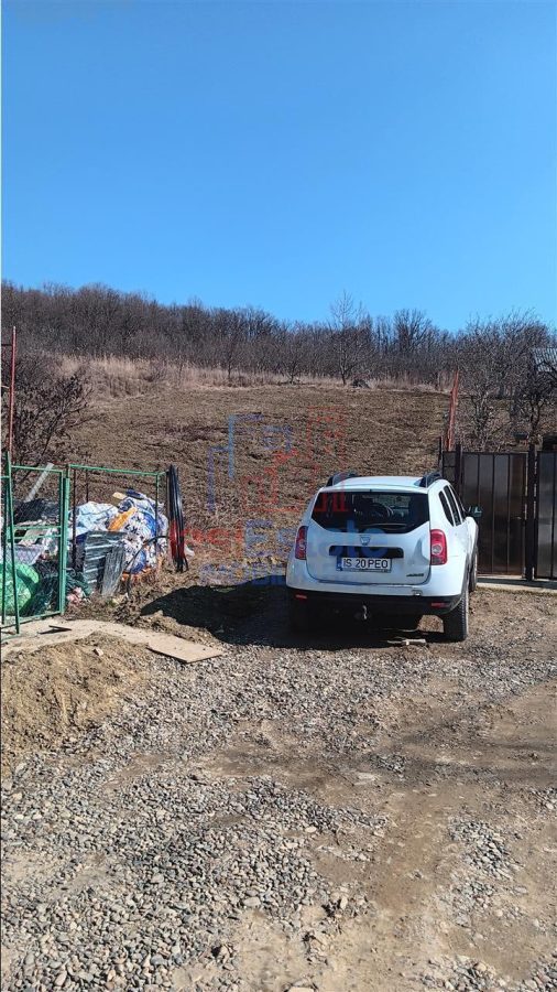 Barnova sat Cercu TEREN 1000mp Intravilan zona frumoasa, verde, utilitati in apropiere - foto 4