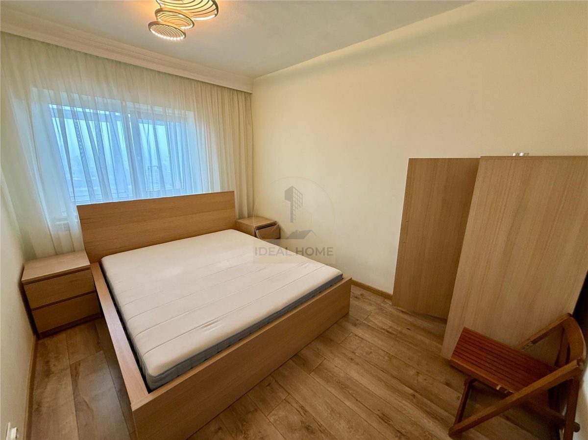 Apartament 4 camere Gara-Copou Renovat - foto 2