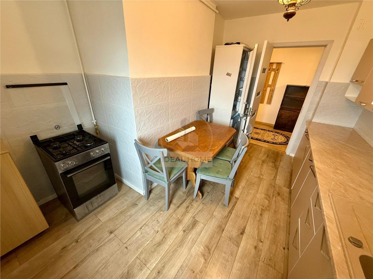 Apartament 4 camere Gara-Copou Renovat - foto 6