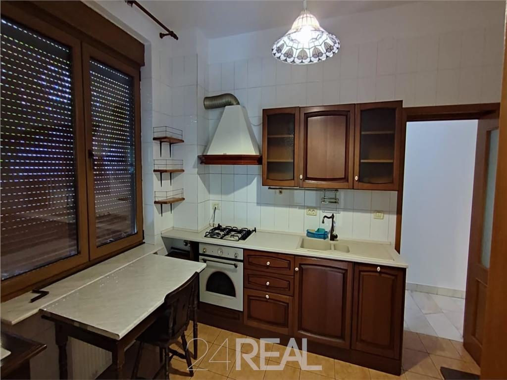 Vila cocheta de inchiriat  in Aviatiei -  6 camere - foto 7