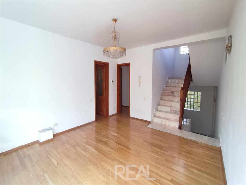 Vila cocheta de inchiriat  in Aviatiei -  6 camere - foto 8