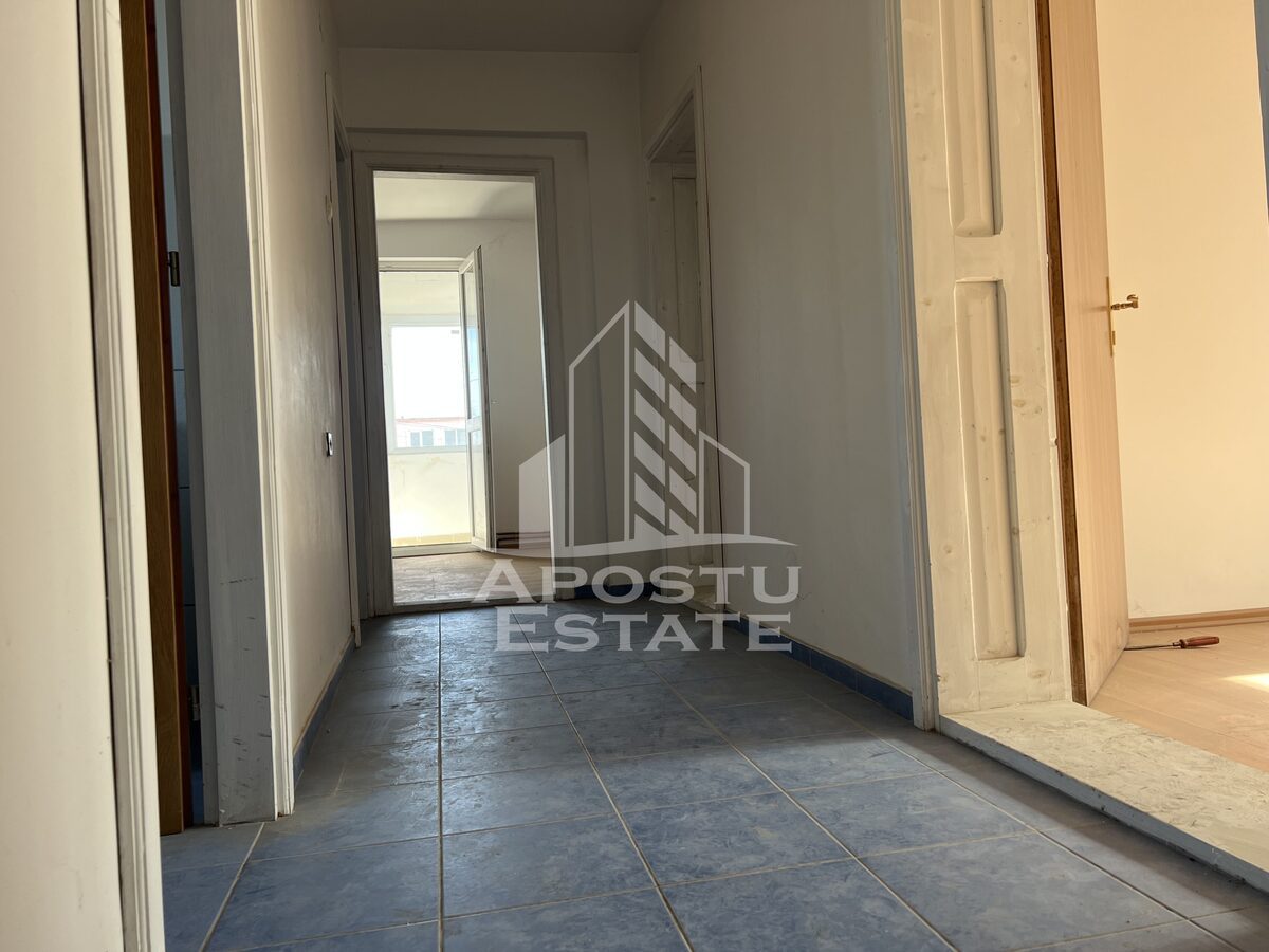 Ap cu 3 camere decomand,de vanzare,et1,390mp teren, intre Giarmata/Dumbravita - foto 3