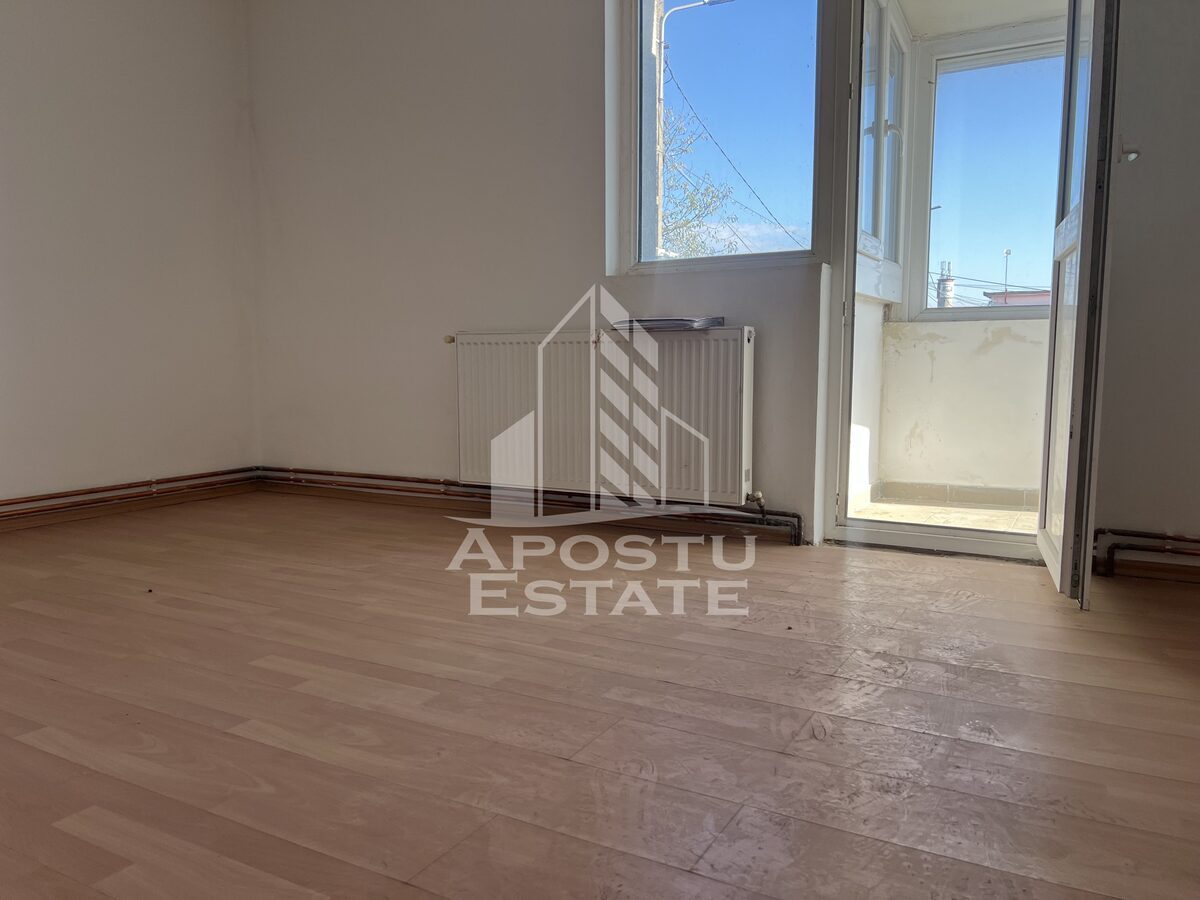 Ap cu 3 camere decomand,de vanzare,et1,390mp teren, intre Giarmata/Dumbravita - foto 4