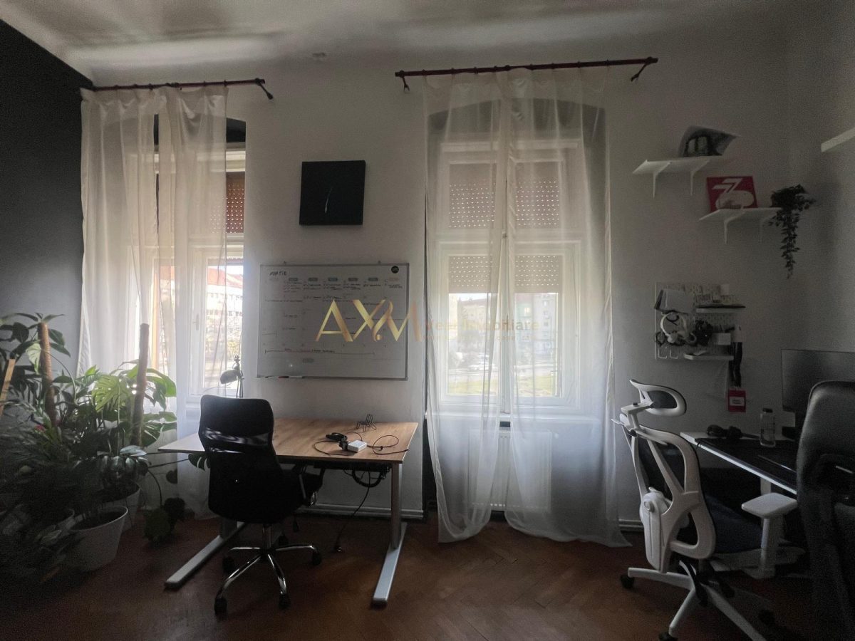 Vanzare apartament 4 camere - foto 12