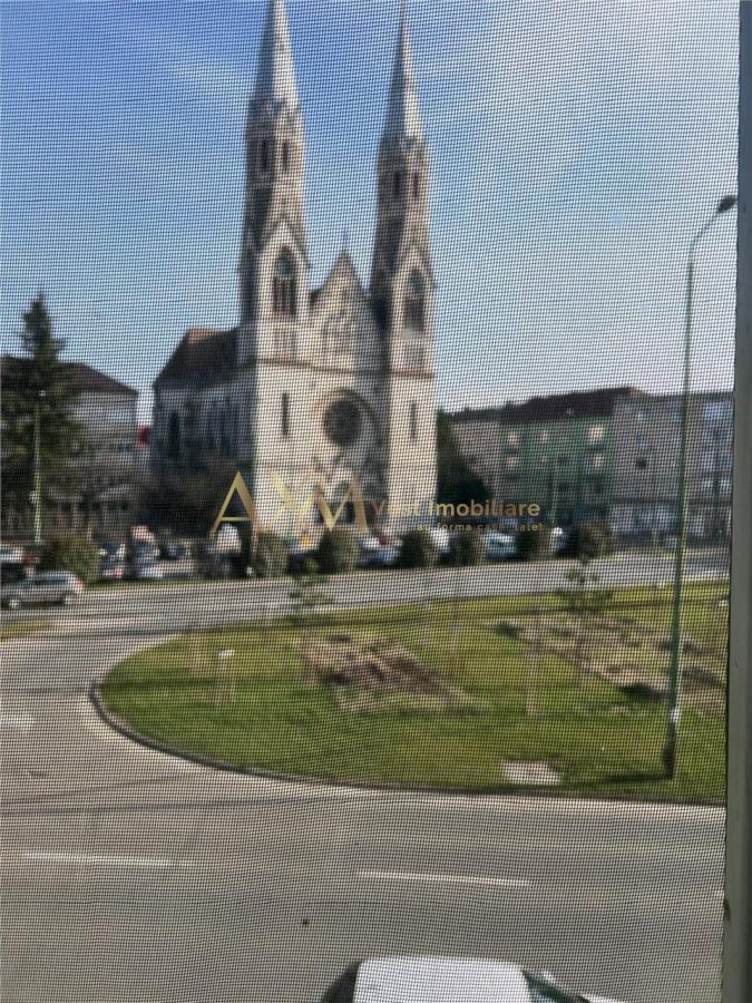 Vanzare apartament 4 camere - foto 20