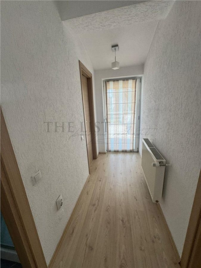 Vila 5 camere cu curte matura in Otopeni - foto 19