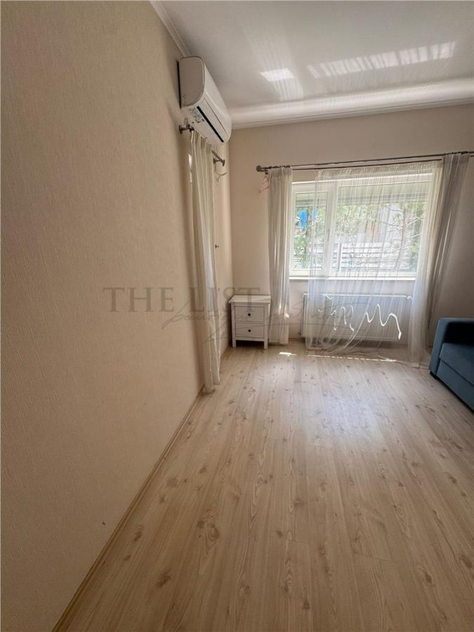 Vila 5 camere cu curte matura in Otopeni - foto 22