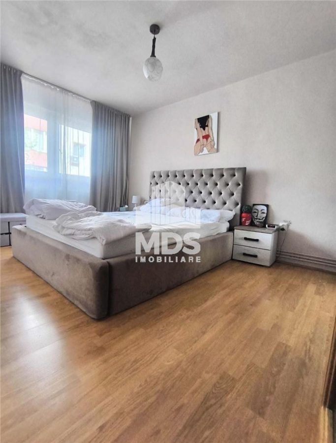 Decomandat la etaj 2, mobilat si utilat - foto 4