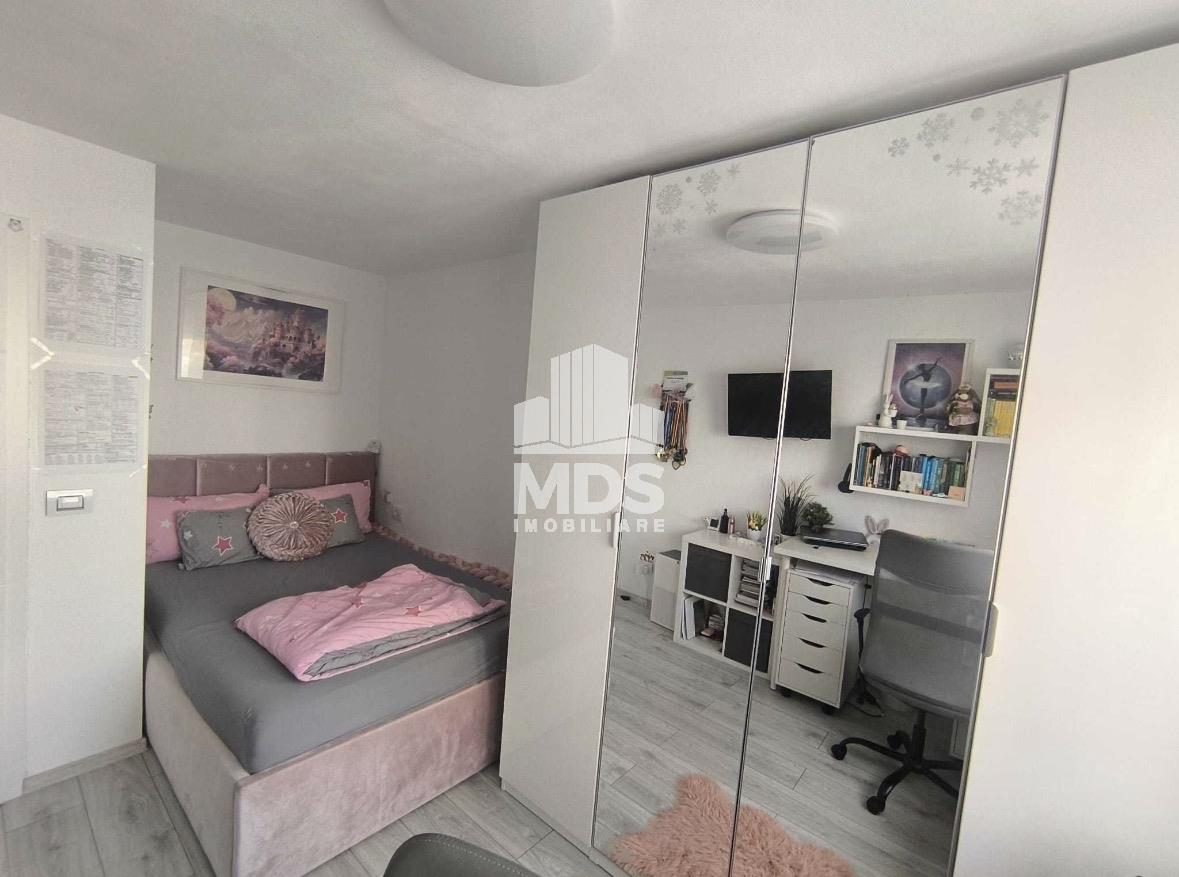 Decomandat la etaj 2, mobilat si utilat - foto 5