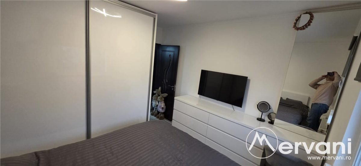 Apartament cu 2 camere de vânzare în Câmpina, zonă Central - foto 11