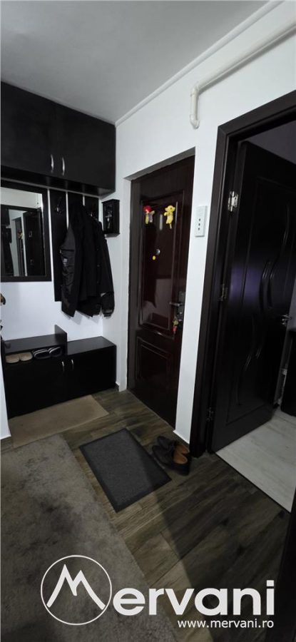 Apartament cu 2 camere de vânzare în Câmpina, zonă Central - foto 7