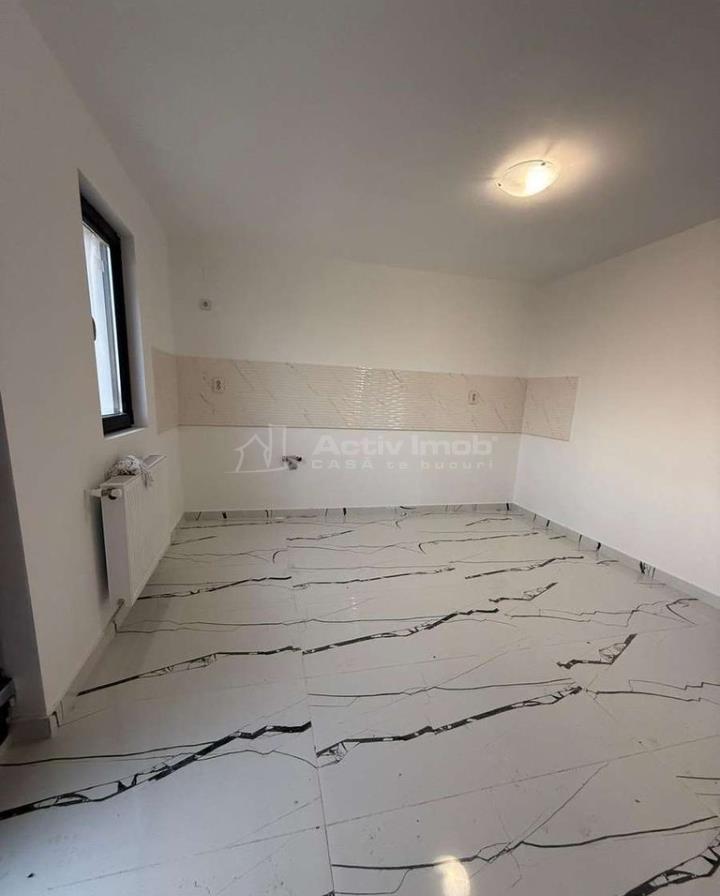 Casa pe parter cu 3 camere-Mutare imediata -Teren 800 mp-Asfalt - Mihailesti