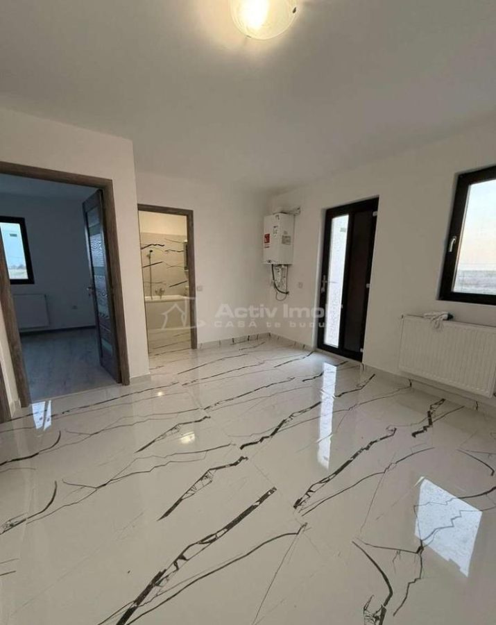 Casa pe parter cu 3 camere-Mutare imediata -Teren 800 mp-Asfalt - foto 2