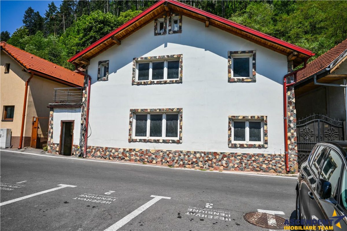 FILM! Oportunitate rezidential/ investitionala in Centrul Istoric Medieval al Brasovului. - foto 5