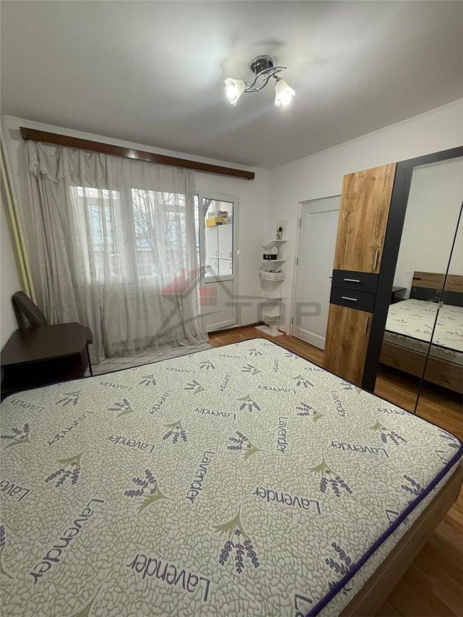 Etaj 1, fara risc, 3 camere semidecomandat bulevardul Tutora - Iasi