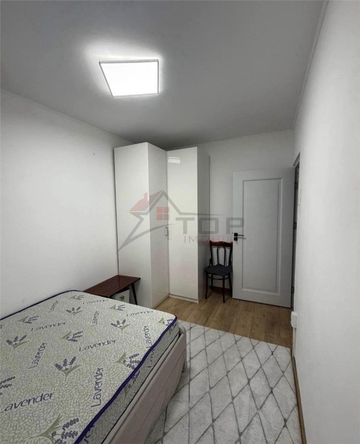 Etaj 1, fara risc, 3 camere semidecomandat bulevardul Tutora - foto 4