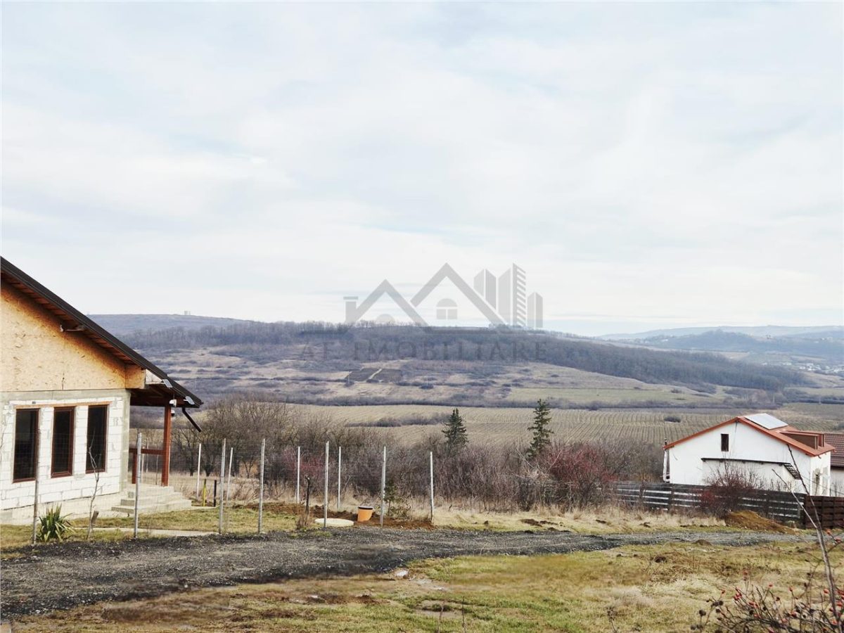 Teren pentru casa cu vedere frumoasa - foto 3