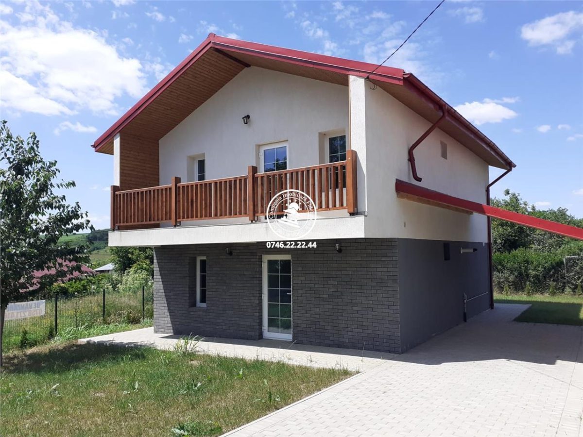 Vila  de vanzare  Breazu, - Iasi