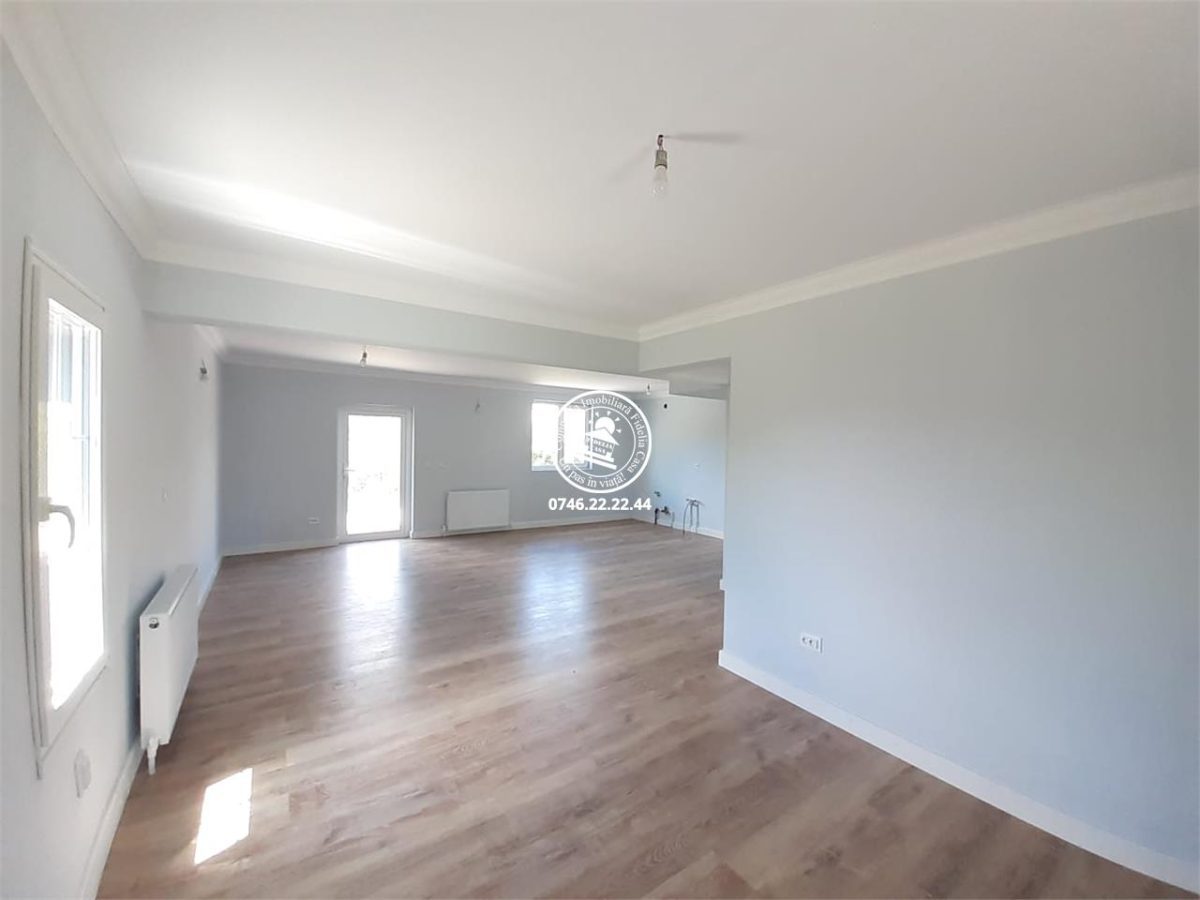 Vila  de vanzare  Breazu, - foto 8