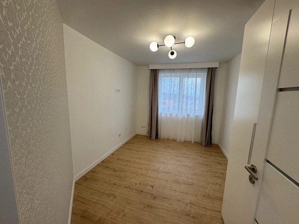 Apartament 3 camere, zona Europa, prima inchiriere - foto 3