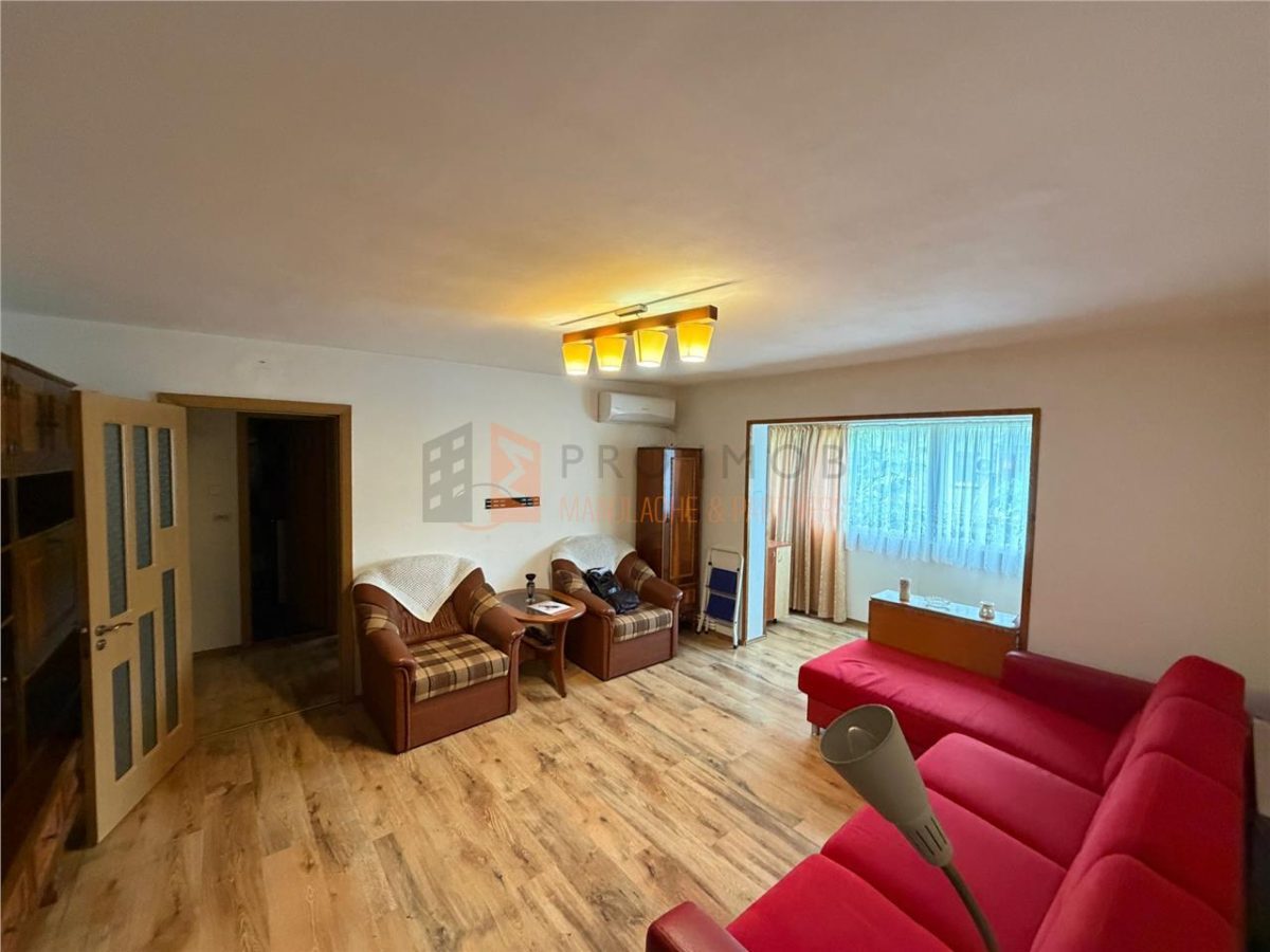 Apartament 2 camere cf 1 semidecomandat zona Unirii Sud - Buzau